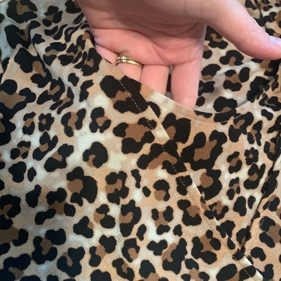 MOTHERHOOD Maternity Leopard Print High Low Flowy Nursing Wrap Dress Women’s M - Picture 7 of 15